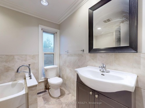 73 Buttonwood Avenue, Toronto, ON - Indoor Photo Showing Bathroom