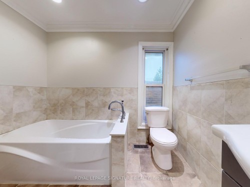 73 Buttonwood Avenue, Toronto, ON - Indoor Photo Showing Bathroom
