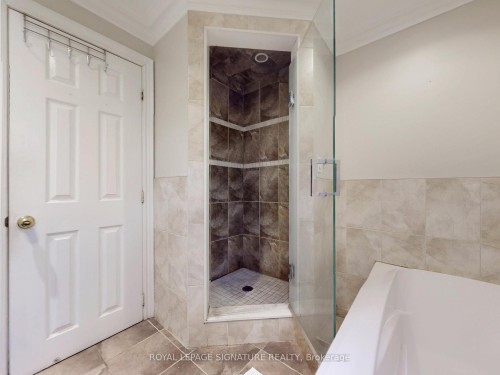 73 Buttonwood Avenue, Toronto, ON - Indoor Photo Showing Bathroom