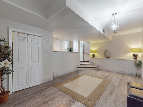 73 Buttonwood Avenue, Toronto, ON - Indoor Photo Showing Other Room