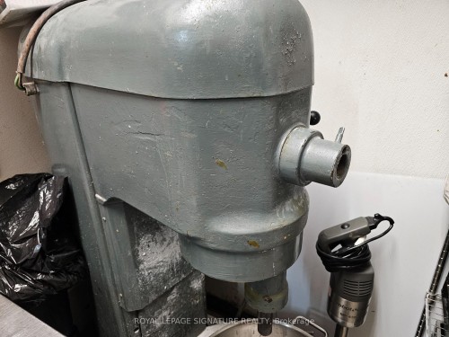 736 Bay Street, Toronto, ON 