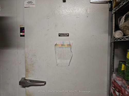 736 Bay Street, Toronto, ON 