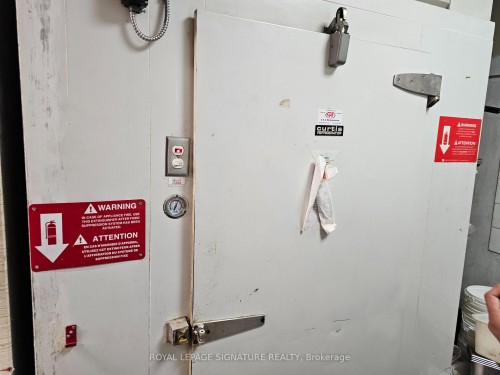 736 Bay Street, Toronto, ON 