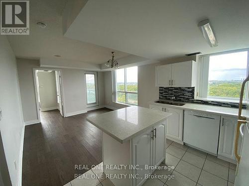 1403 - 2565 Erin Centre Boulevard, Mississauga, ON - Indoor Photo Showing Kitchen With Double Sink