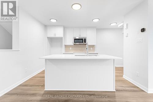 9 - 301 Glenroy Gilbert Drive, Ottawa, ON - Indoor Photo Showing Kitchen