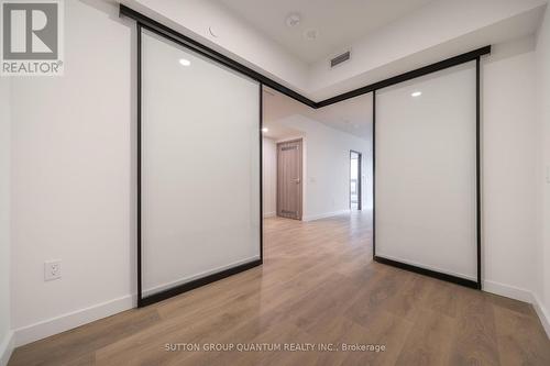 1603 - 3 Concord Cityplace Way, Toronto, ON - Indoor Photo Showing Other Room