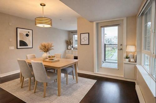 205 2940 King George Boulevard, Surrey, BC - Indoor Photo Showing Dining Room