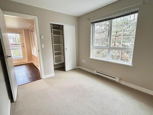205 2940 King George Boulevard, Surrey, BC - Indoor Photo Showing Other Room