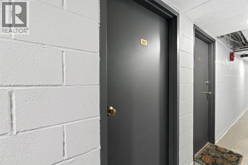 1500 Venetian Boulevard Unit# W-9, Point Edward, ON - Indoor Photo Showing Other Room