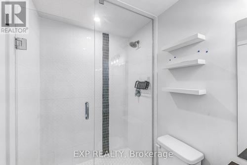 101 - 4 Spice Way, Barrie, ON - Indoor Photo Showing Bathroom