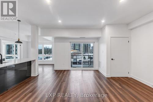 101 - 4 Spice Way, Barrie, ON - Indoor