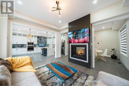 3444 Mosley Gate, Oakville, ON - Indoor Photo Showing Living Room With Fireplace