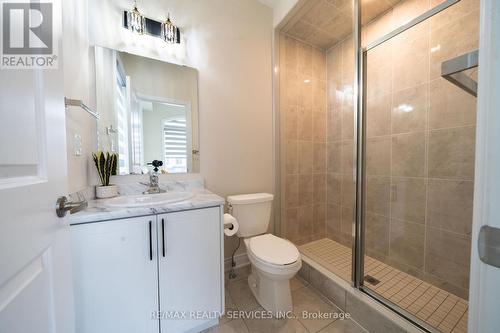 3444 Mosley Gate, Oakville, ON - Indoor Photo Showing Bathroom
