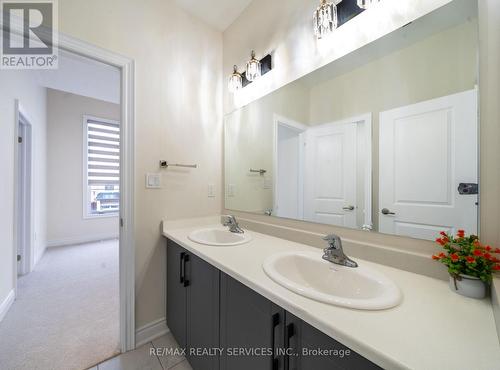 3444 Mosley Gate, Oakville, ON - Indoor Photo Showing Bathroom