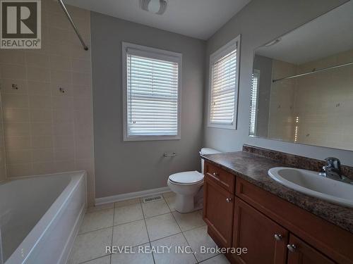 1127 Savoline Boulevard, Milton, ON - Indoor Photo Showing Bathroom