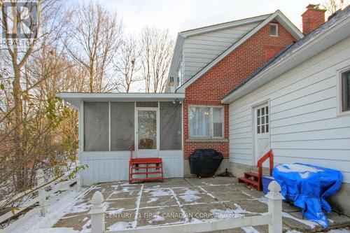 10 Regent Street, St. Thomas, ON - Outdoor With Exterior