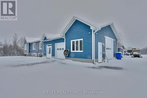 8'x9' and 10'x10' garage doors - 540 Mahoney Road, Timmins (Mtj - Mountjoy Rural), ON - Outdoor