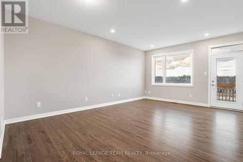 120 Beebalm Crescent, Ottawa, ON - Indoor Photo Showing Other Room