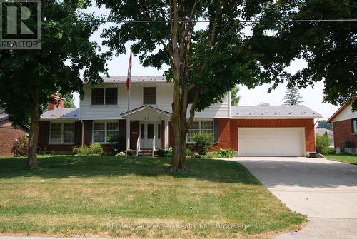 62 King Street N, Minto, ON - Outdoor With Facade