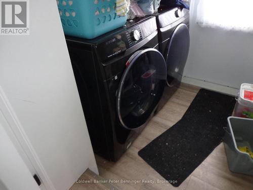 523 Mill Street, West Grey, ON - Indoor Photo Showing Laundry Room