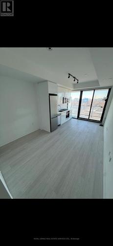 1114 - 195 Mccaul Street, Toronto, ON 