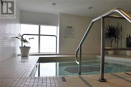 1001 - 25 The Esplanade, Toronto, ON - Indoor Photo Showing Other Room