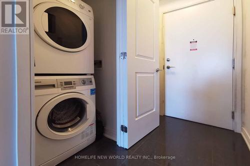 2301 - 9201 Yonge Street, Richmond Hill, ON - Indoor Photo Showing Laundry Room
