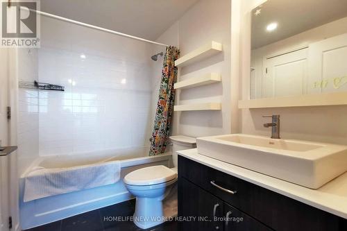 2301 - 9201 Yonge Street, Richmond Hill, ON - Indoor Photo Showing Bathroom