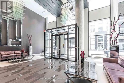 2301 - 9201 Yonge Street, Richmond Hill, ON - Indoor