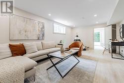 43 THORNY BRAE DRIVE  Markham, ON L3T 3G5