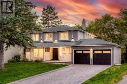 43 THORNY BRAE DRIVE  Markham, ON L3T 3G5