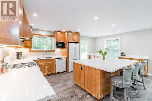 1941 Vespra Valley Road, Springwater, ON - Indoor Photo Showing Kitchen