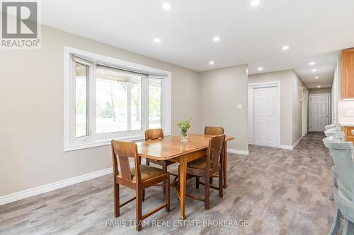 1941 Vespra Valley Road, Springwater, ON - Indoor Photo Showing Dining Room