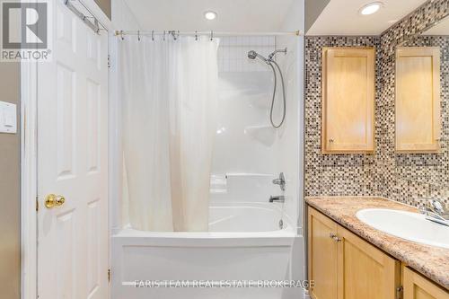 1941 Vespra Valley Road, Springwater, ON - Indoor Photo Showing Bathroom