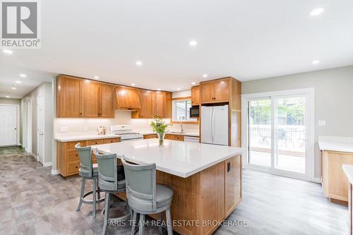 1941 Vespra Valley Road, Springwater, ON - Indoor