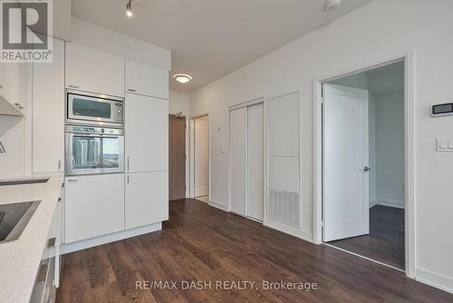 1508W - 27 Bathurst Street, Toronto, ON - Indoor