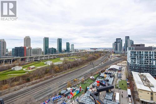 1508W - 27 Bathurst Street, Toronto, ON - Outdoor With View