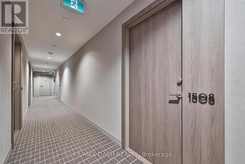 1508W - 27 Bathurst Street, Toronto, ON - Indoor Photo Showing Other Room