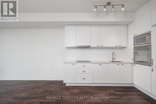 1508W - 27 Bathurst Street, Toronto, ON - Indoor Photo Showing Kitchen