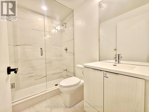 4607 - 8 Interchange Way, Vaughan, ON - Indoor Photo Showing Bathroom