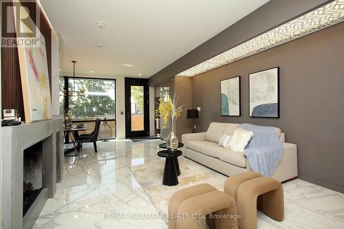 4B Owen Street, Toronto, ON - Indoor