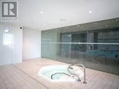 2307 - 205 Sherway Gardens Road, Toronto, ON - Indoor