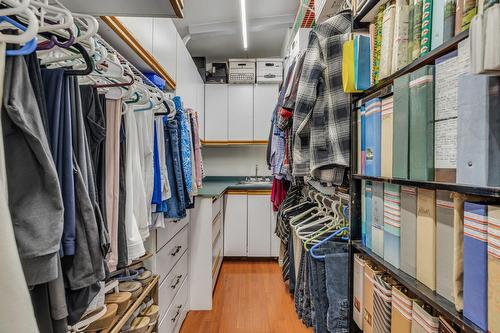 Walk-in closet - 45 Av. Du Soleil, Fossambault-Sur-Le-Lac, QC - Indoor With Storage