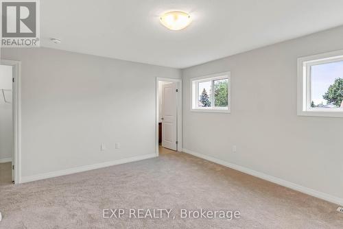 16 Bromley Drive N, St. Catharines, ON - Indoor Photo Showing Other Room