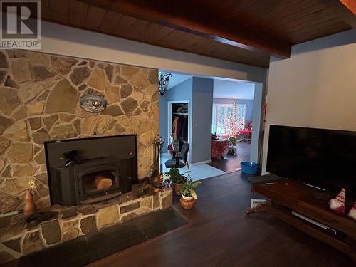 35 Balsam Street, Humber Village, NL - Indoor Photo Showing Living Room With Fireplace