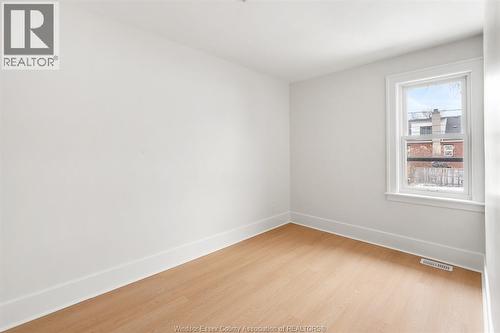 860 Edward Avenue, Windsor, ON - Indoor Photo Showing Other Room