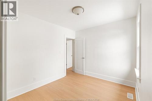 860 Edward Avenue, Windsor, ON - Indoor Photo Showing Other Room