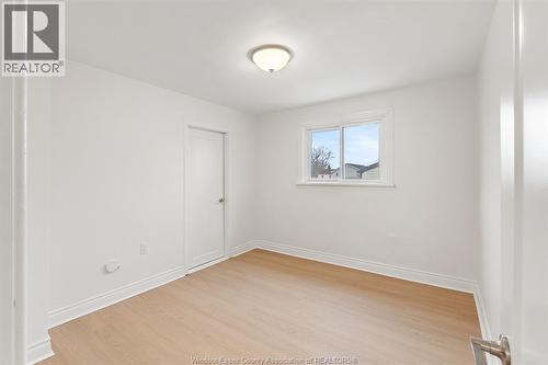 860 Edward Avenue, Windsor, ON - Indoor Photo Showing Other Room