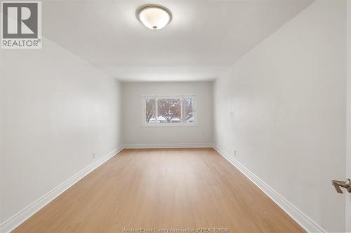 860 Edward Avenue, Windsor, ON - Indoor Photo Showing Other Room