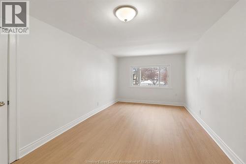 860 Edward Avenue, Windsor, ON - Indoor Photo Showing Other Room
